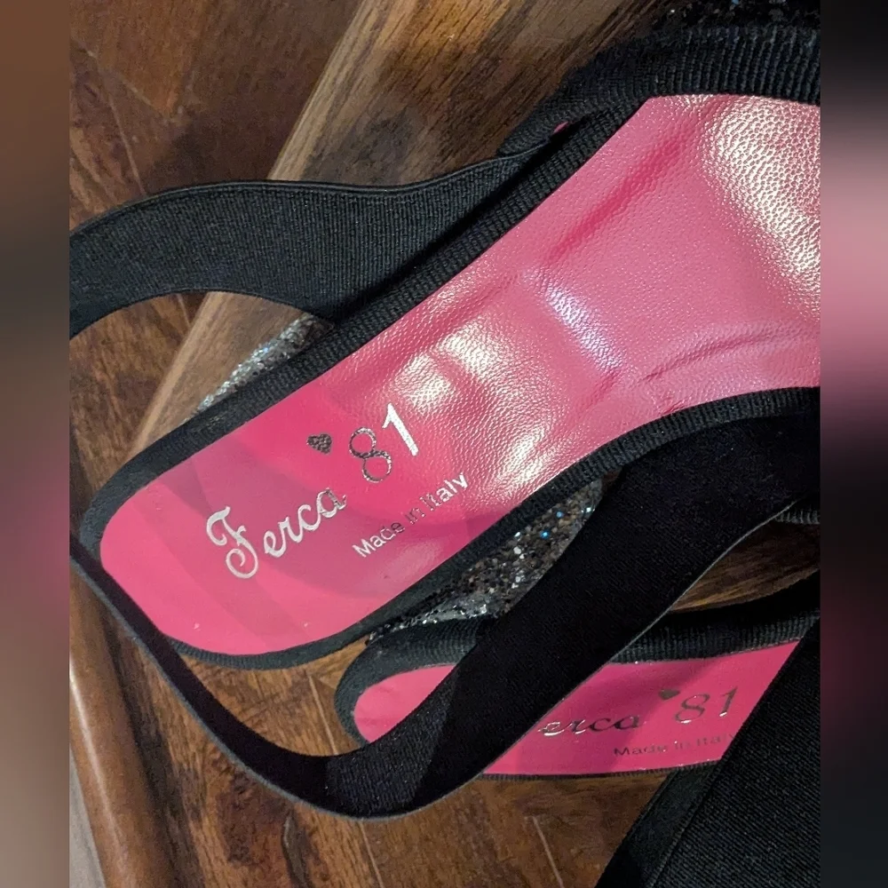Italian Ferca 81 glam sparkle block heel with heart design. - Picture 4 of 9